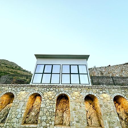 Hotel Iliria Canaj Exterior foto