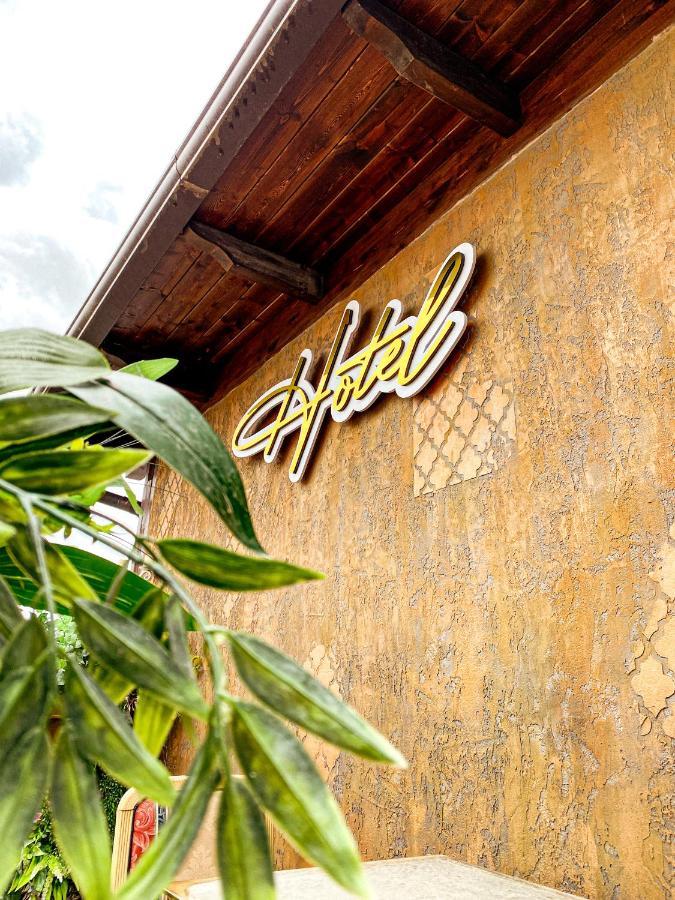 Hotel Iliria Canaj Exterior foto