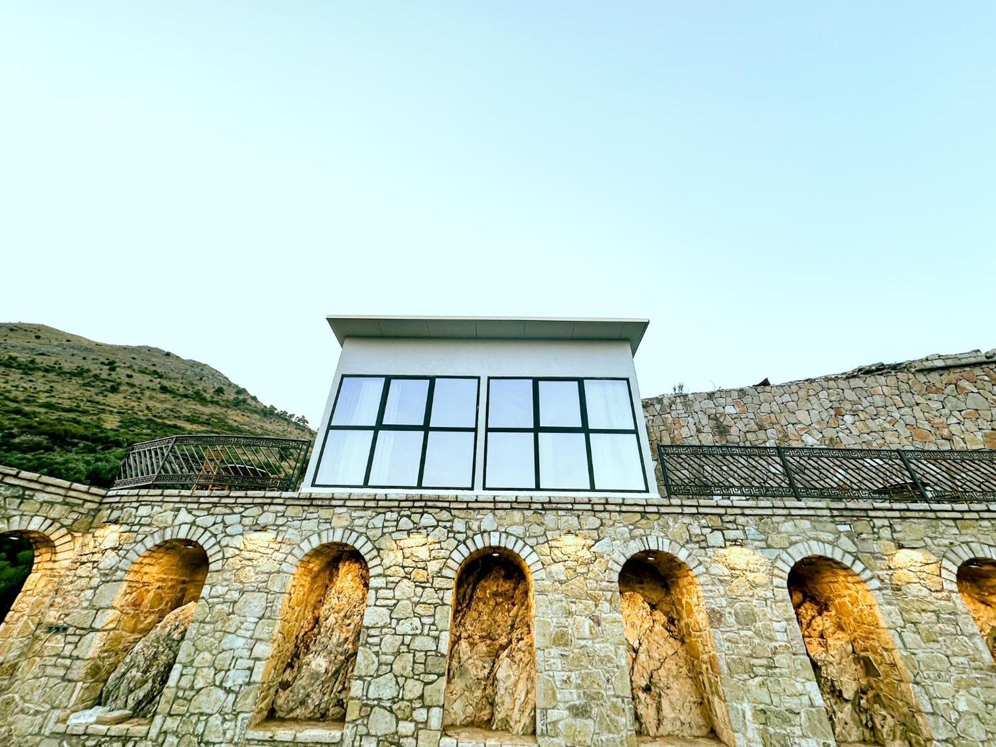 Hotel Iliria Canaj Exterior foto